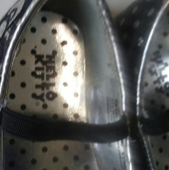 Hello Kitty 6T Little Tanya Black Ballet Flat shoe - Picture 3 of 5